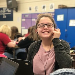 Meet your Posher, Lina